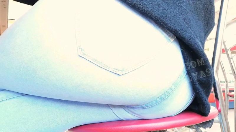 Marina Shitting Her Panties Jeans