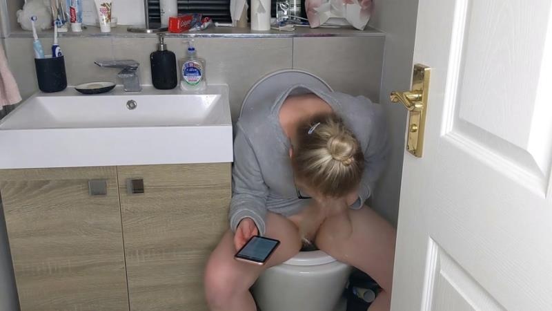 Talking on the toilet whilst shitting FullHD - PooGirlSofia (2022)