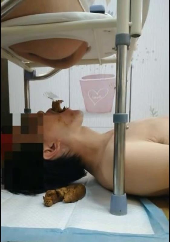 Chinese Scat Mistress Makes Big Shit on her Human Toilet P1 SD (2025)