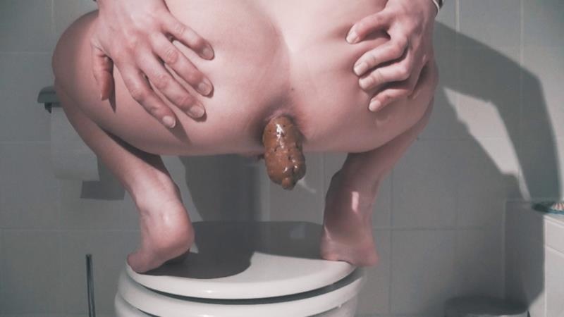 96 Big toilet turd FullHD - MiaRoxxx (2025)