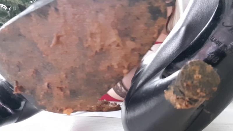 Delicious Boots 4 Salve HD - thefartbabes (2025)