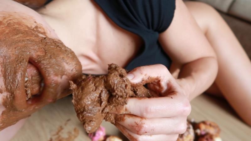 Scat Doughlicious P1 FullHD - Sabrina Dacos (2025)