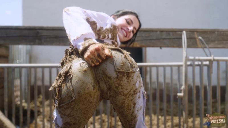 Going Crazy In Pigshit FullHD - Kaitlyn Katsaros (2025)
