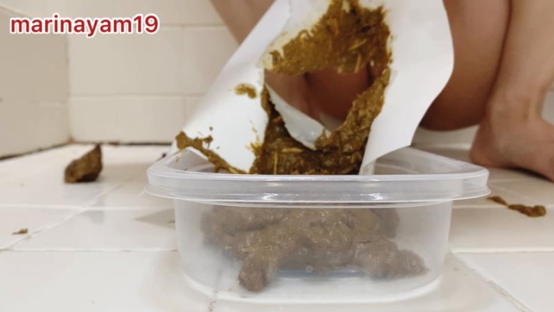 Diarrhea collection into container FullHD - Marinayam19 (2025)