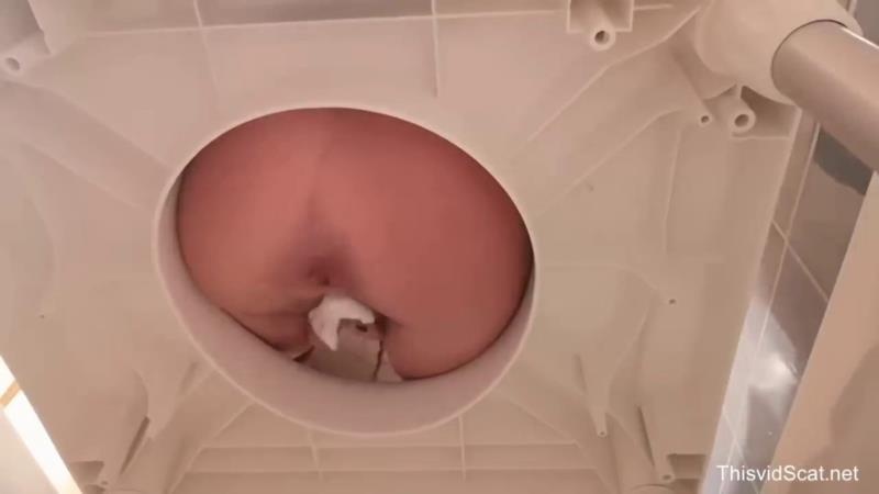 Messy Toilet Session with Perfect Close-Ups. P1 HD (2026)