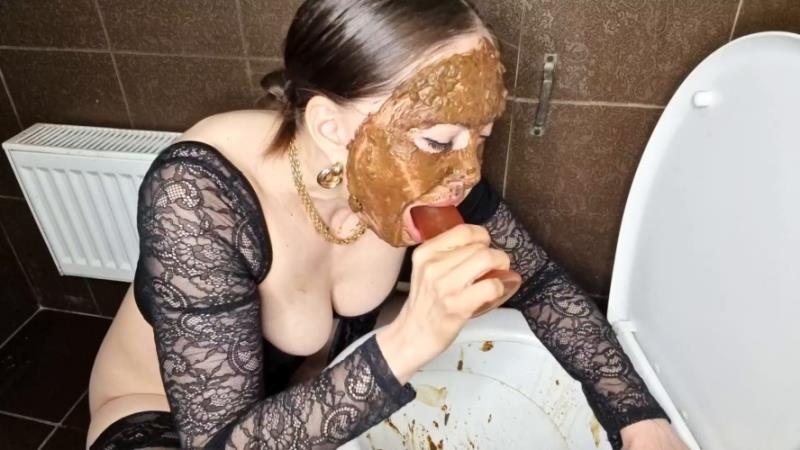 Scatlina 2026 - BUSINESSWOMAN IN THE TOILET FullHD (2026)
