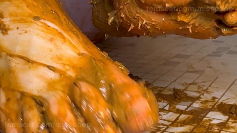 Dirty feet with poo FullHD - MissPoop (2026)