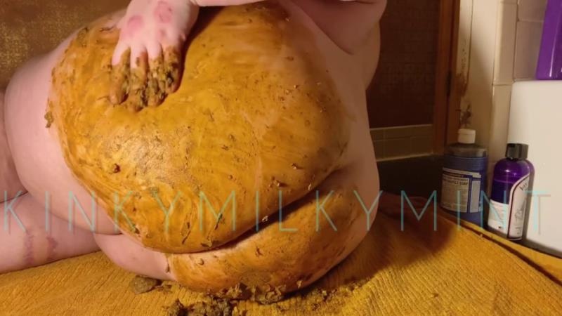 Huge Ass Covered in Shit HD - KinkyMilkyMint (2026)
