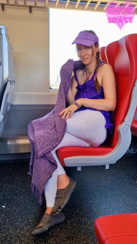 Public Crowded Train Shit in White Leggings SD - Kitty Skatt (2026)