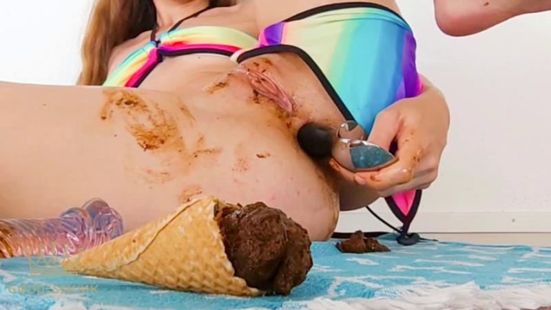 Ice Cream Pooping UltraHD/4K - Goddess Kink (2026)